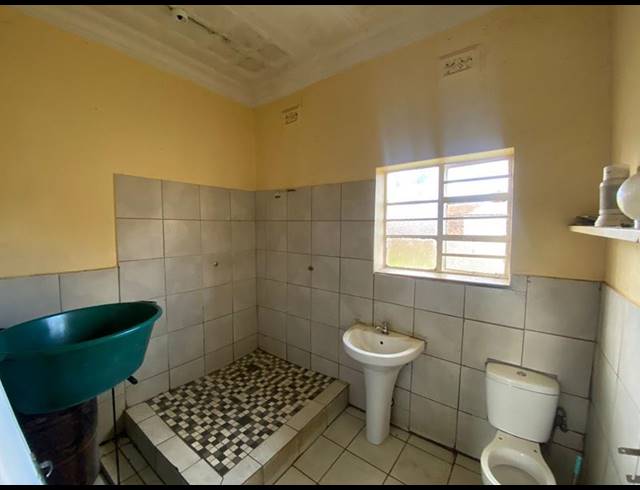 5 BEDROOM HOUSE FOR SALE IN SPRINGS CENTRAL